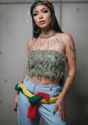Leandra Clara Main